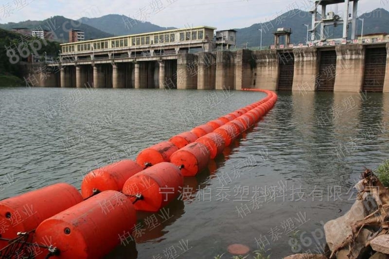 大型水电站拦截河道拦污方案