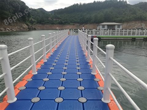 海尚塑料浮筒专业建造各类水上浮桥