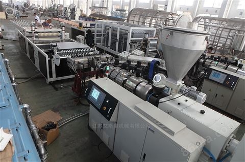 江苏艾斯曼机械合成树脂瓦生产线